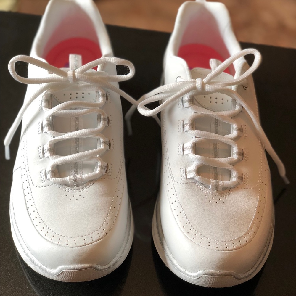 Skechers woman’s memory foam tennis shoes.